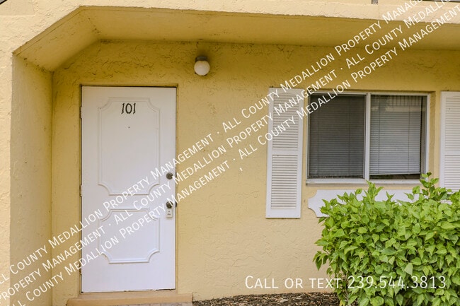 Foto del edificio - 8049 Country Rd