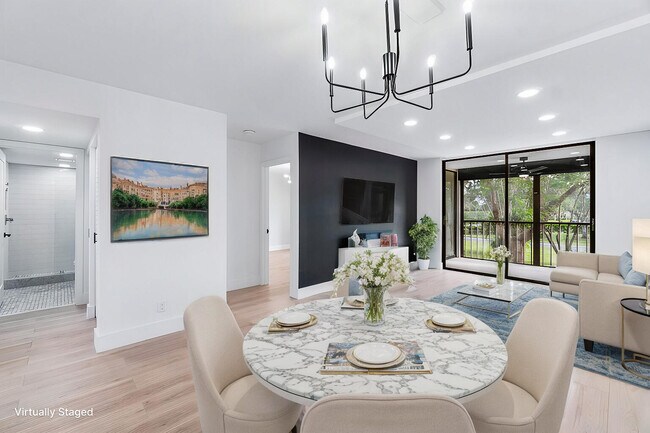 Foto del edificio - 6795 Huntington Ln