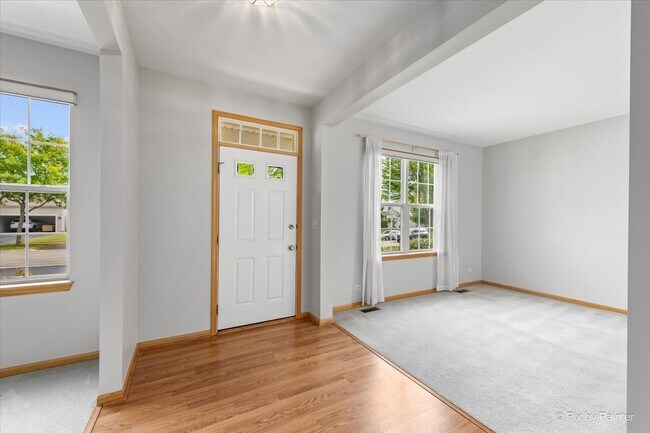 Building Photo - 2455 Lehman Dr