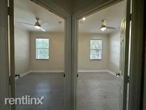 Building Photo - 4 br, 3.5 bath Townhome - 964 NW 18th Ave