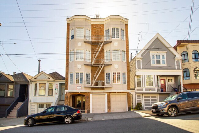 Building Photo - 337 10th Avenue