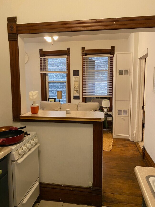 Foto del edificio - 1720 N Hudson Ave