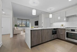 Building Photo - 9 Ave at Port Imperial