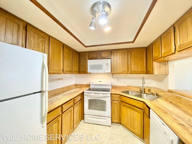 Foto del edificio - 2 br, 1.5 bath House - 2511 NE 4th St Unit...