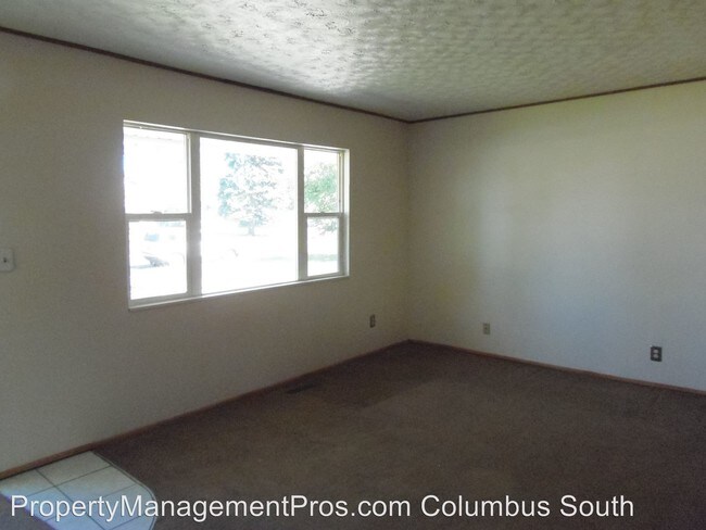 Building Photo - 4 br, 1 bath House - 4099 Rickenbacker Avenue