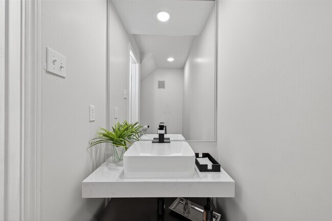 Foto del edificio - 7447 Cambridge St