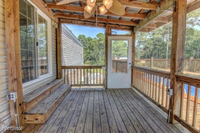 Building Photo - 3 br, 2 bath Mobile Home - 166 E Dunn St
