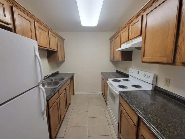 Building Photo - 9805 Sterling Loop