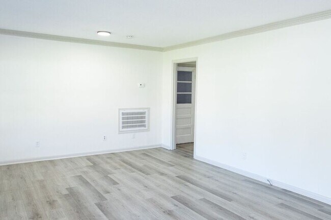 Foto del edificio - 1048 Graysville Rd