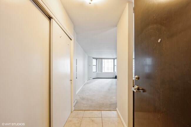Building Photo - 535 N Michigan Ave