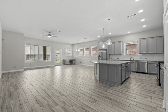 Foto del edificio - 31778 Twin Timbers Ln
