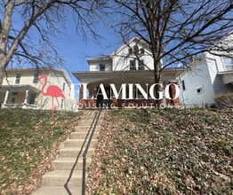 Building Photo - 2416 Wayne Ave