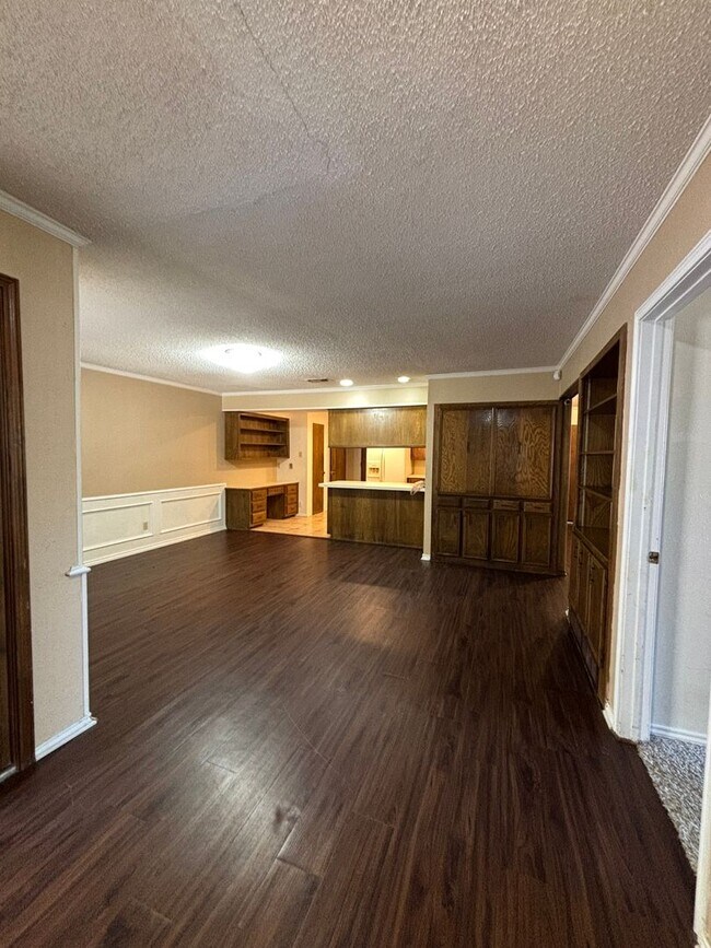 Foto del edificio - 6008-6010 Shelton St