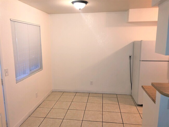 Foto del edificio - 4711 Convaire Ave