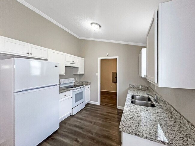 Foto del edificio - 4403 Burnette Pl