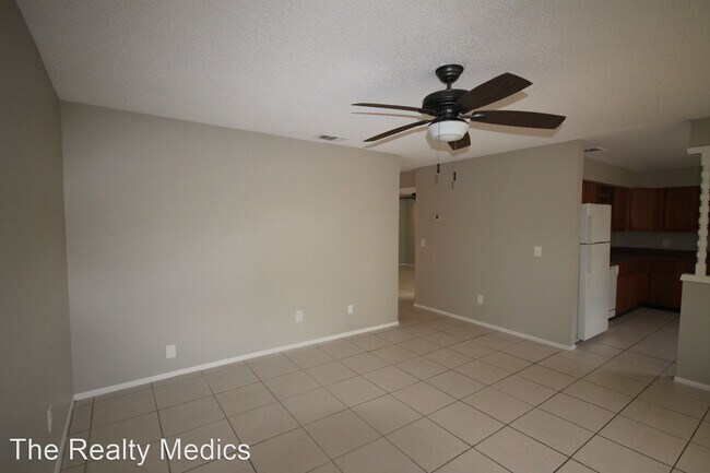 Foto del edificio - 2 br, 2 bath House - 5500 Charleston St.