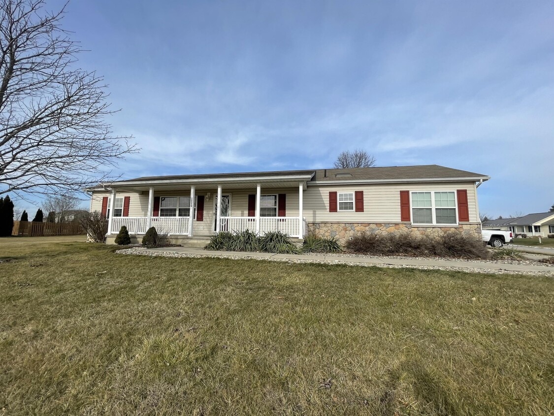10570 Oriole Ln, Plymouth, IN 46563 House Rental in Plymouth, IN