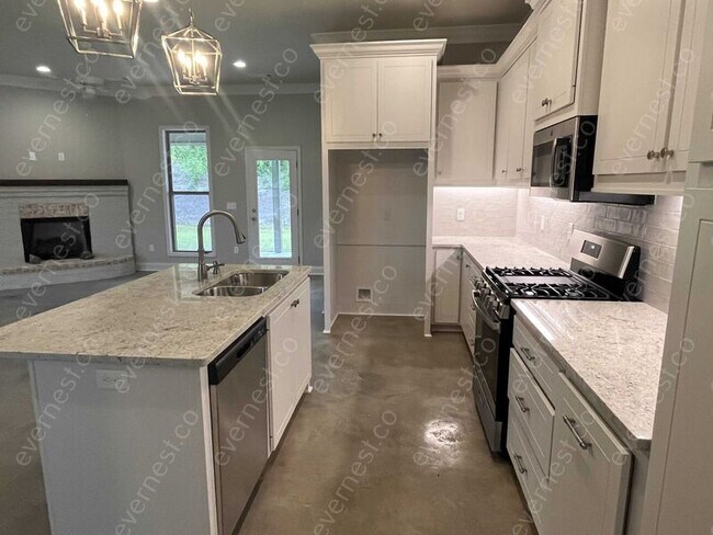 Building Photo - 509 Arden Dr