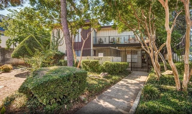 Primary Photo - 5000 Bowser Ave