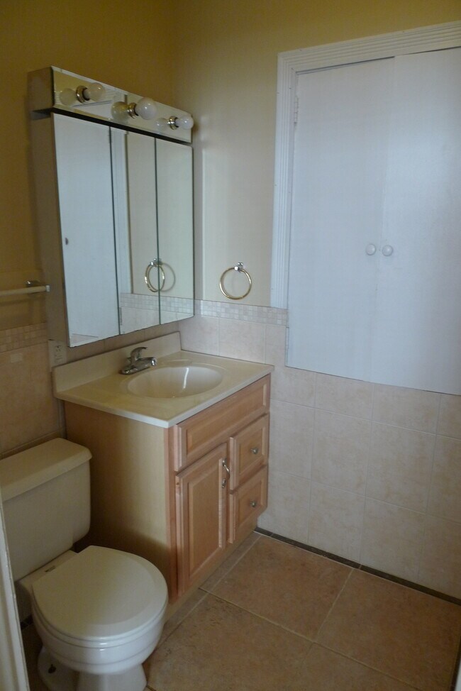 Foto del edificio - 647 N 15th St