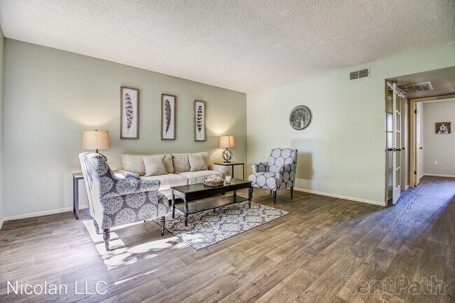 Building Photo - 1701 N Palo Verde Dr