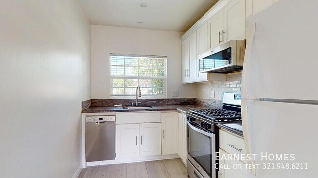 Foto del edificio - 19020 Sylvan St