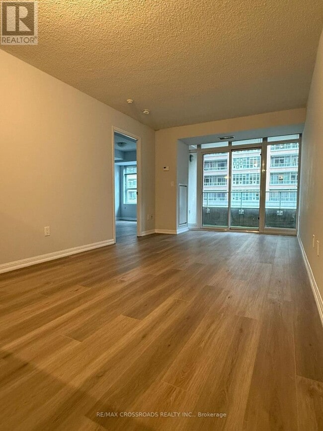 Building Photo - 65 E Liberty St