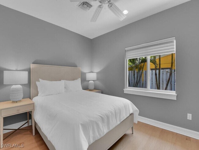 Foto del edificio - 740 5th Ave N