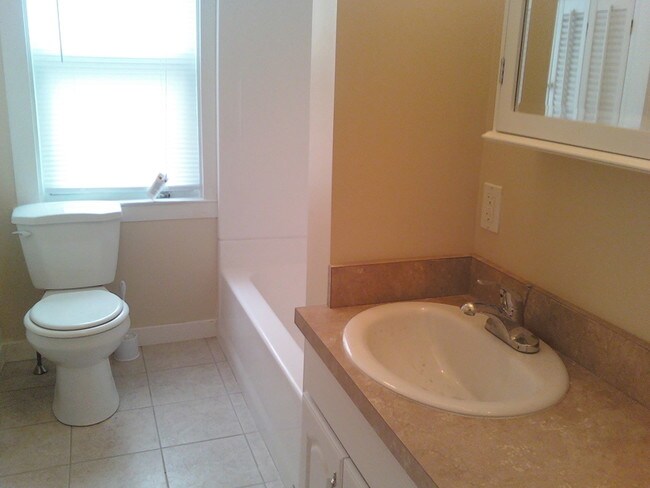 bathroom - 5 Union St