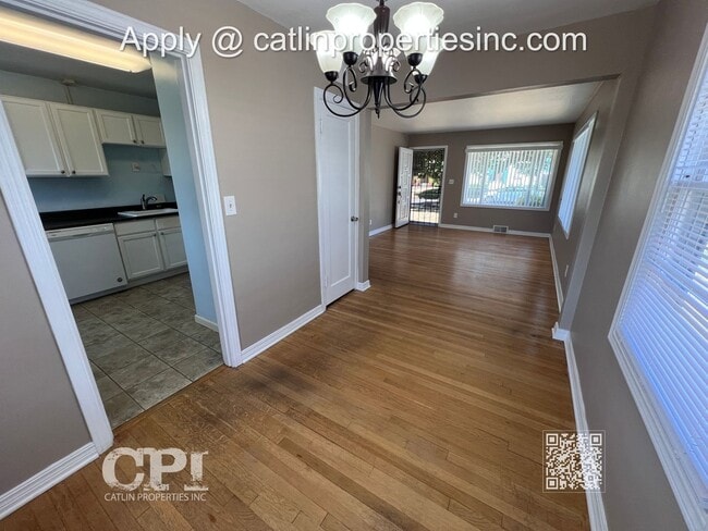 Building Photo - 946 21st Ave