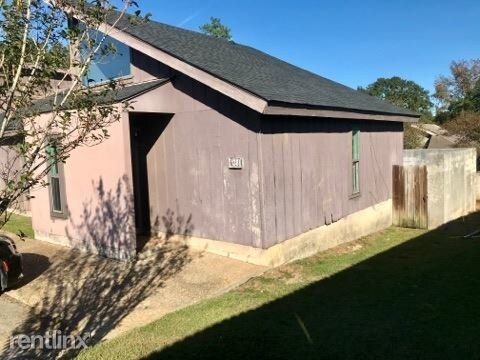 Primary Photo - 2 br, 1 bath Condo - 138 Valley Rd