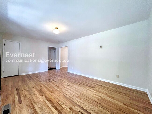 Foto del edificio - 4542 Carter Rd