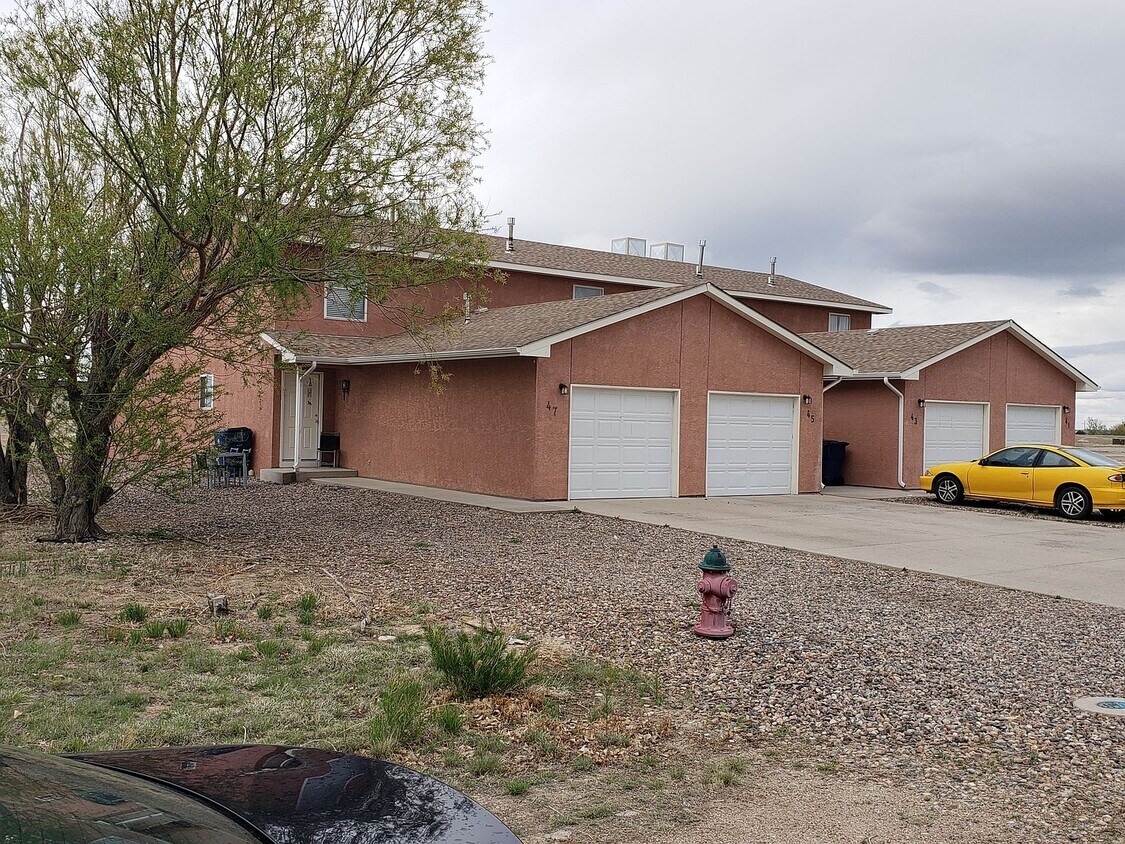 Primary Photo - 45 W Cokedale Dr