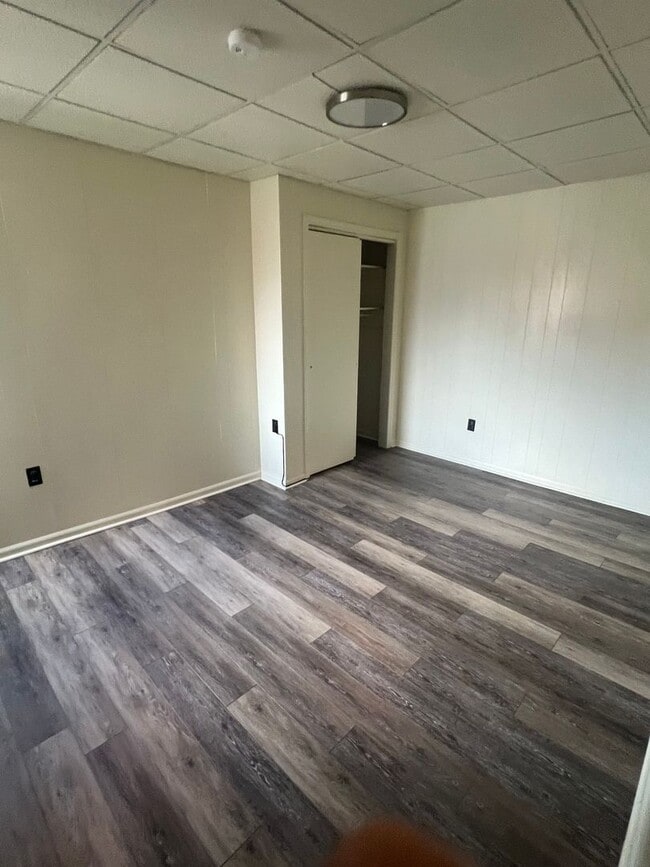Building Photo - 234 Meyran Ave