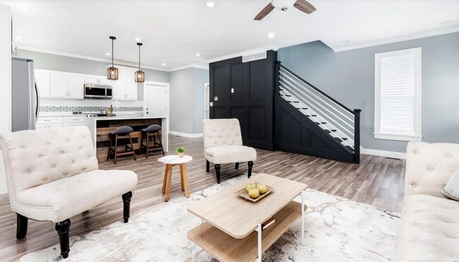 Building Photo - North Hampton Gem!