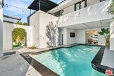 Foto principal - 9011 Rosewood Ave