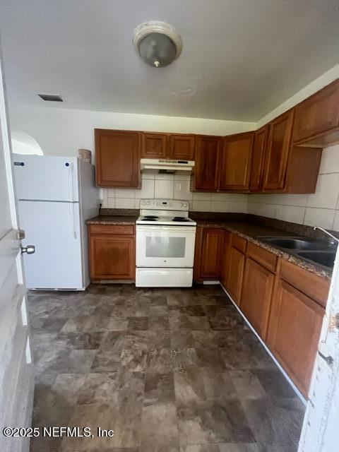 Foto del edificio - 5638 Vernon Rd