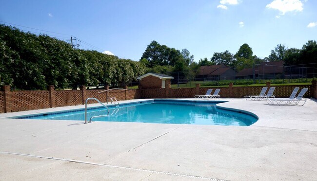 Photo - The Brookes Condos 03-09