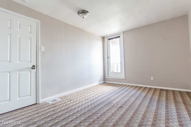 Foto del edificio - 1028 E Warrington Ave