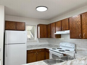 Building Photo - 1675 Eagles Pl