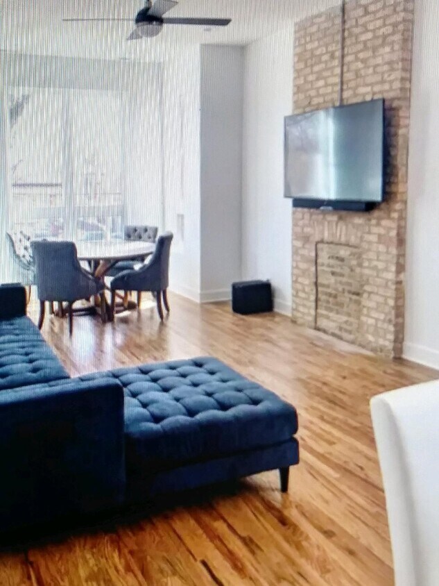 Foto principal - 3458 W Walnut St
