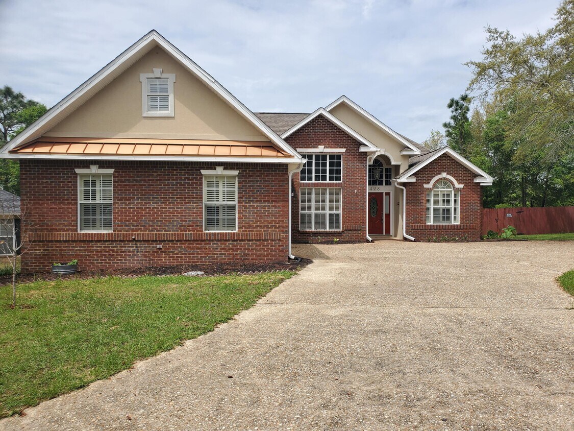 428 Riverchase Blvd, Crestview, FL 32536 House Rental in Crestview