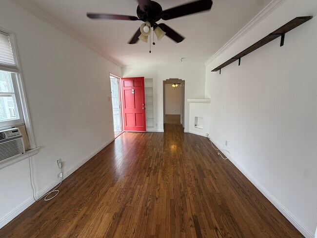 Foto del edificio - 4126 Monroe St