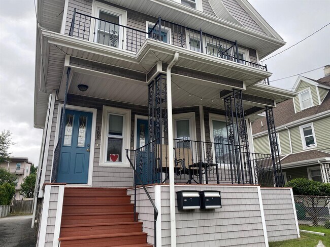 Foto del edificio - 190 Harvard St