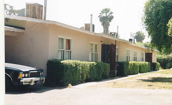 Foto del edificio - 1256-1262 N Sierra Way