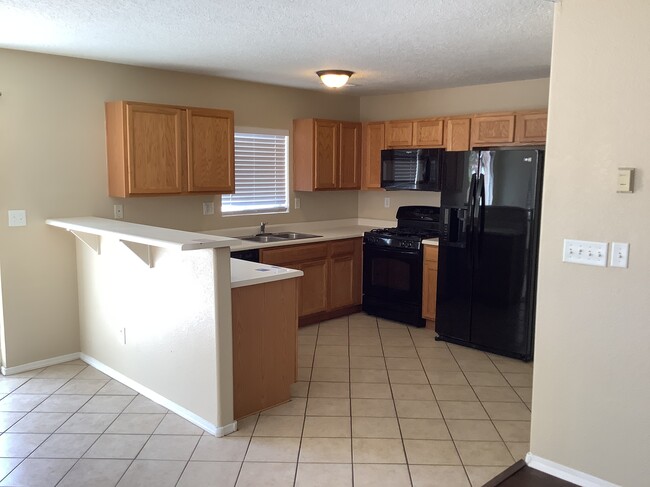 Building Photo - 6219 Vaughn Drive