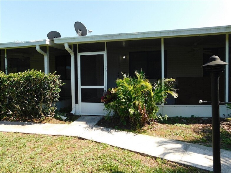 Foto principal - 454 7th Pl