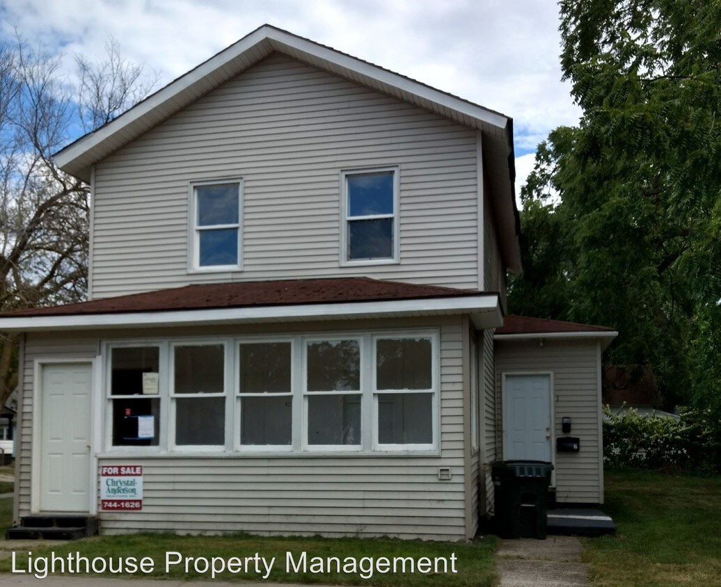 391 Monroe Ave, Muskegon, MI 49441 Condo for Rent in Muskegon, MI