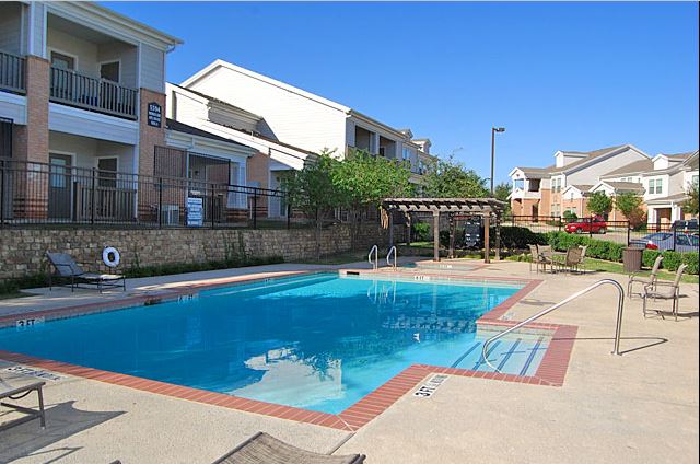 Overton Park - Apartments in Fort Worth, TX | Apartments.com