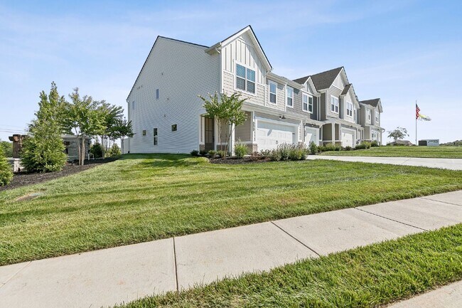 Foto del edificio - Brand new townhouse / 3 bed - 2.5 bath - 2...